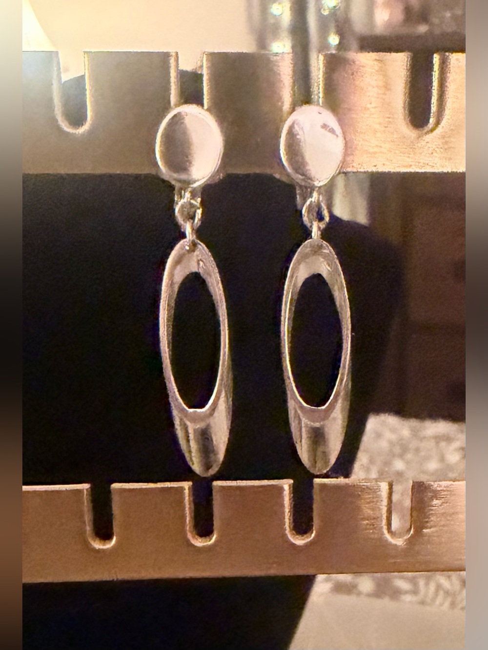 Beautiful Vintage Trifari Silver Toned Modern Earrings 1.5’